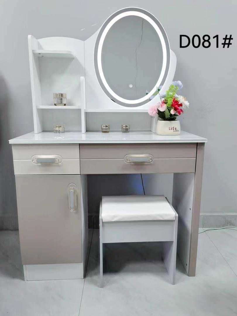 Premium LED Round-Mirror Vanity Set (D081#)